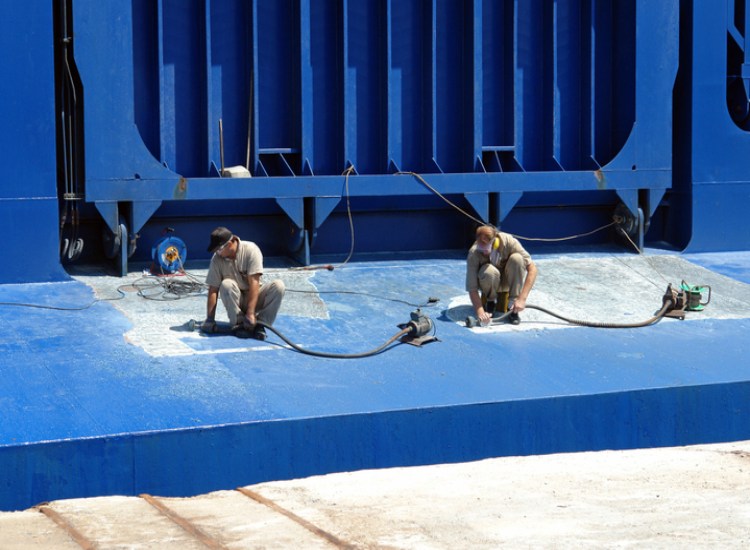 Paint removal services focus on eliminating unwanted coatings from metal surfaces in Atlanta, GA.